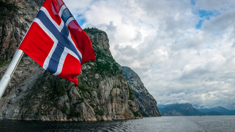 Норвегия планирует ограничить использование российских автомобилей в стране