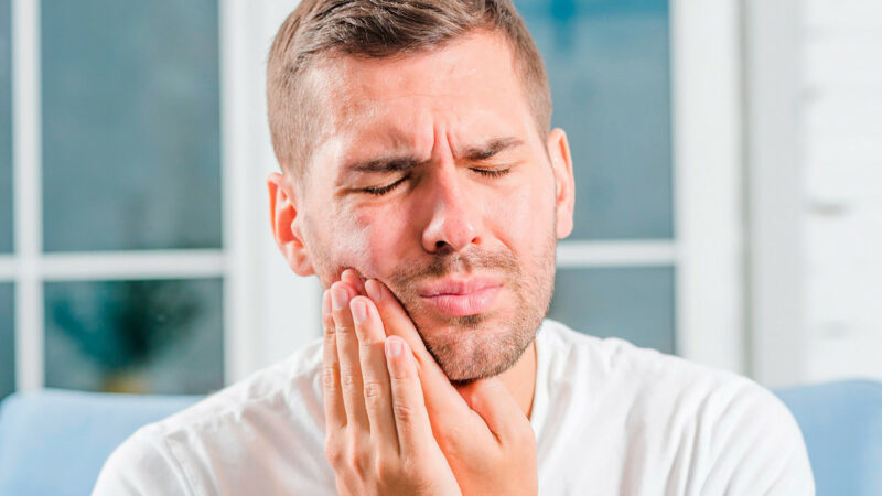 5 способов облегчить зубную боль в домашних условиях — новости медицины